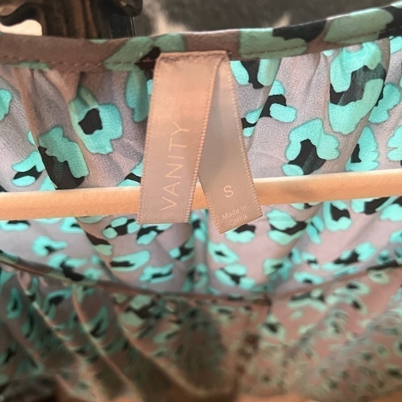 🛍️Vanity Blouse Hi Low Size Small - Picture 9 of 10